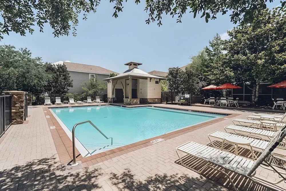 Salty Rose Inn by Avantstay Inlet Beach Home w/ Porch, Firepit & Pool Access