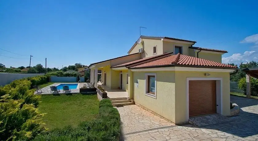 Villa MAGGIE
