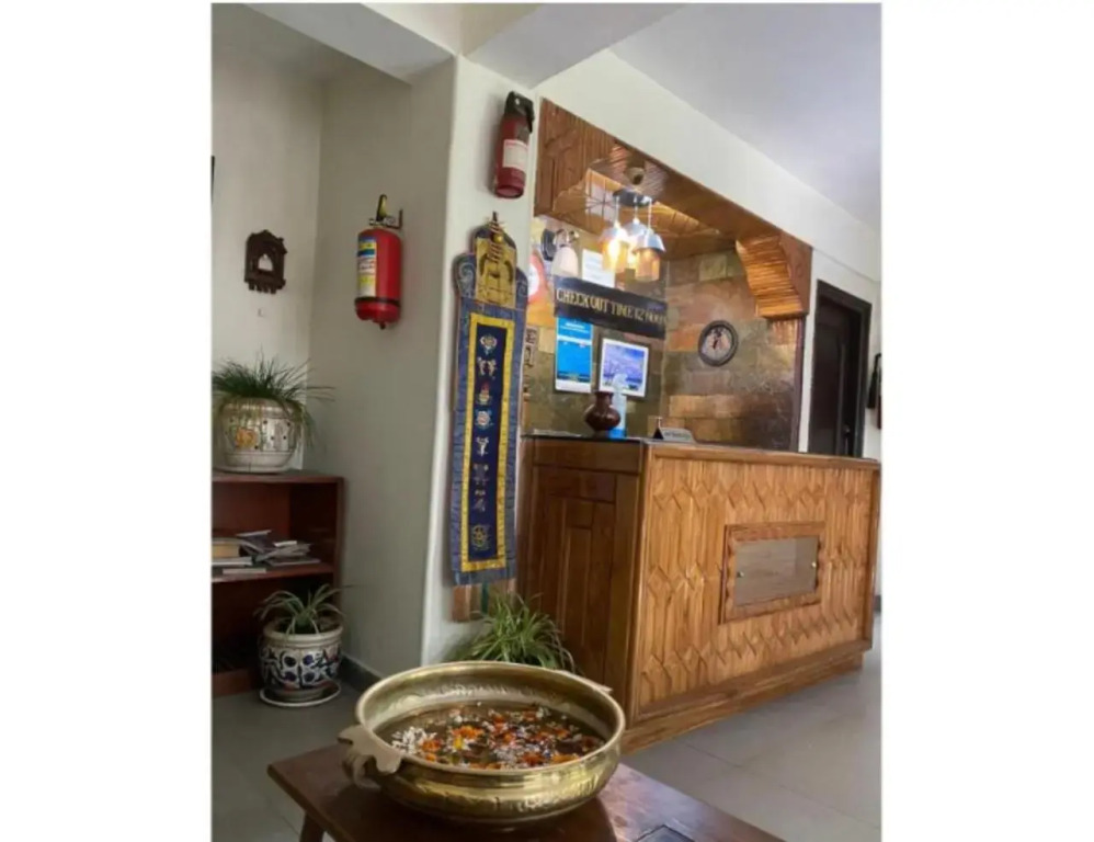 1 BR Boutique stay in The Ridge, Shimla, by GuestHouser (05B7)