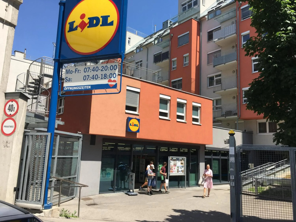 Apartment ZENTRAL direkt an U-BAHN STATION