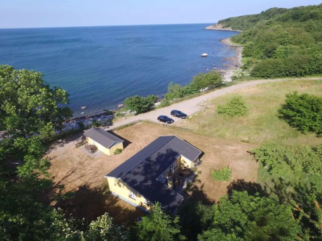 "Lavina" - 25m from the sea in Bornholm