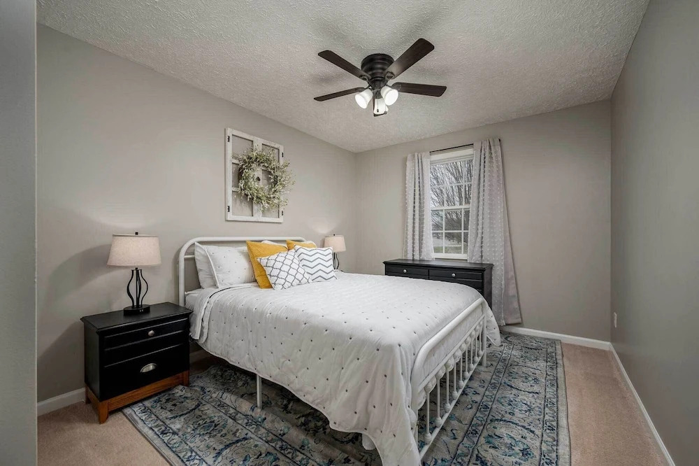 Single-story Manchester Home Close to Parks!
