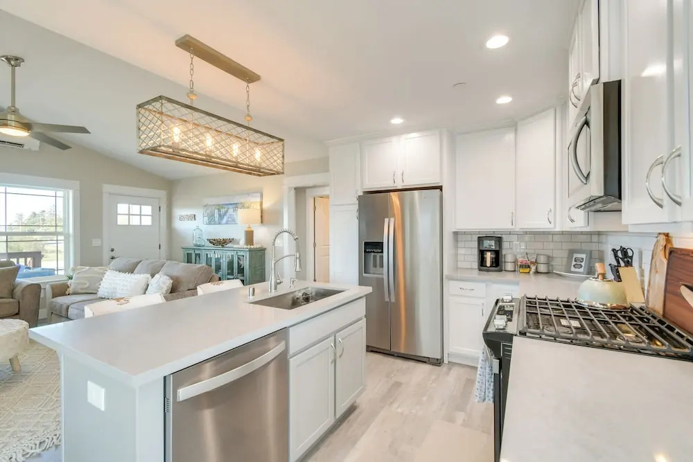 Pet-friendly Retreat w/ Fenced Yard, Walk to Beach