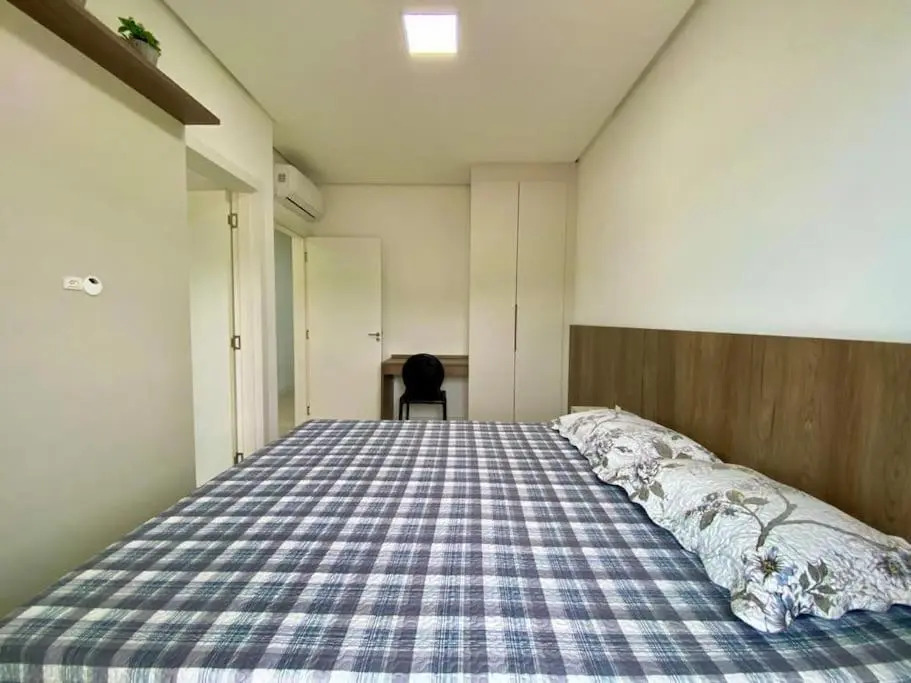 Apto 80m da Praia Grande vista mar!