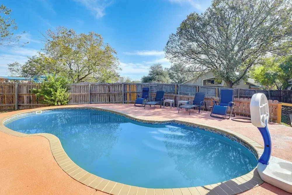 Private Pool & Hot Tub: Dog-friendly Live Oak Home