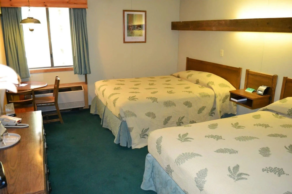 Cedar Grove Lodge