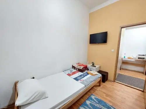 At Mejdan Rooms