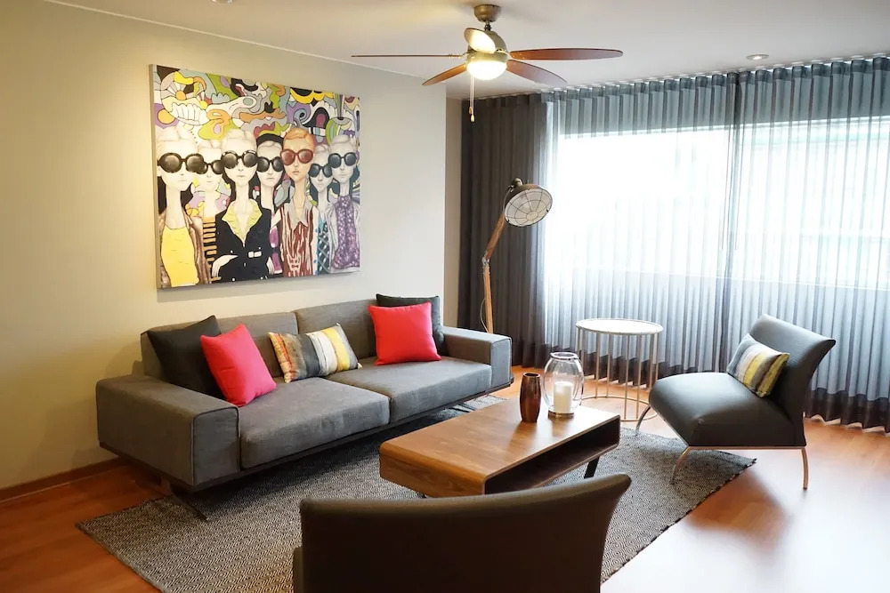 Miraflores Luxury Apartments - Shell