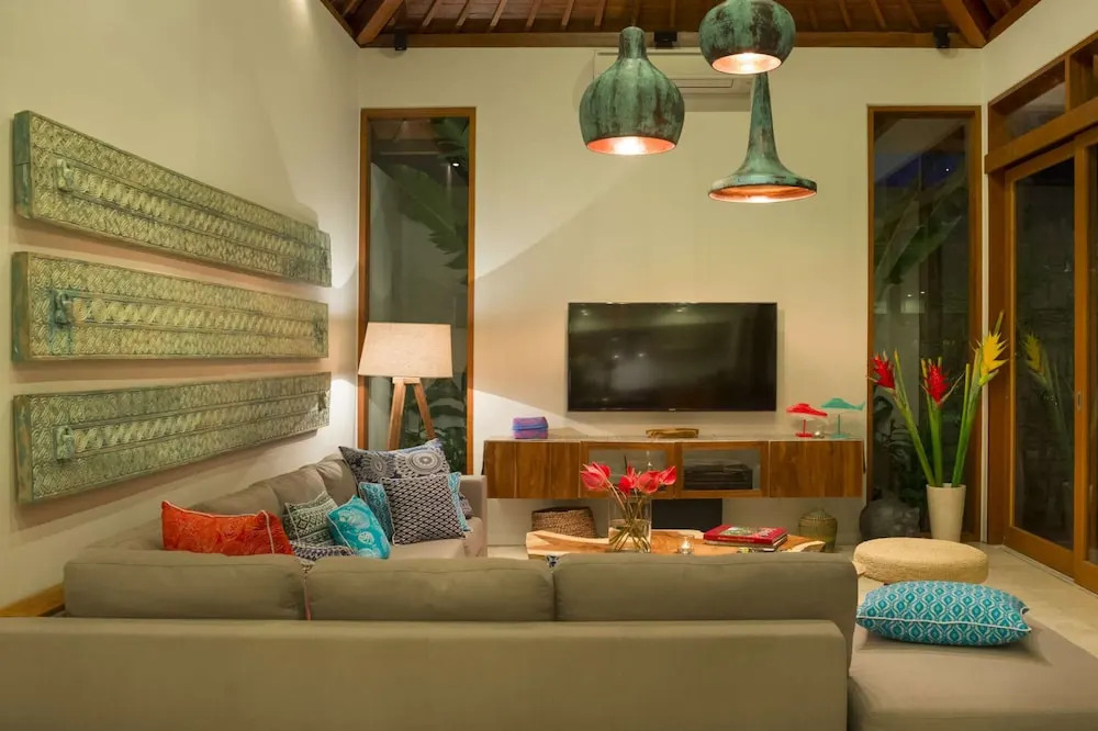 Imagine Your Family Renting a Luxury Holiday Villa Close to Seminyaks Main Attractions, Villa Bali 2043