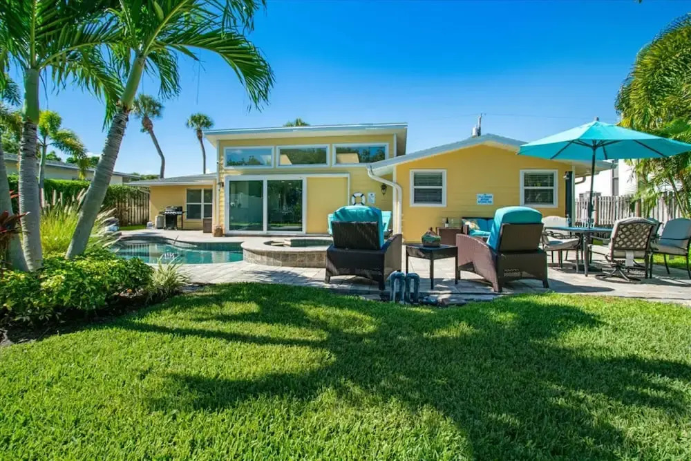 Luxe 3BR Siesta Key Home Pool
