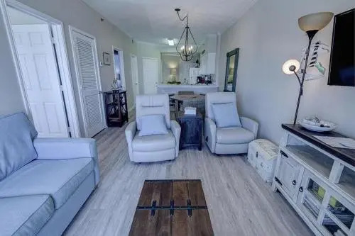 Tradewinds 1305