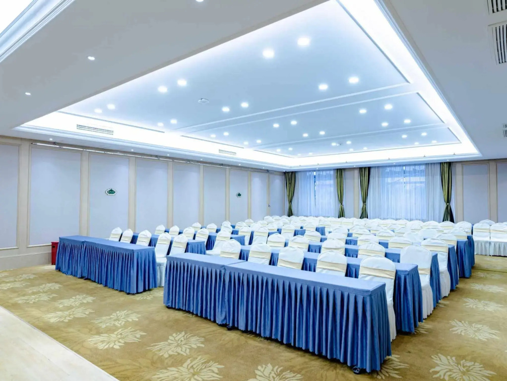 Vienna International Hotel (Baoding Yuhua Road Branch)