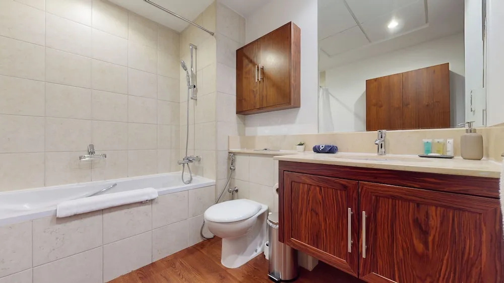 The Residences 601