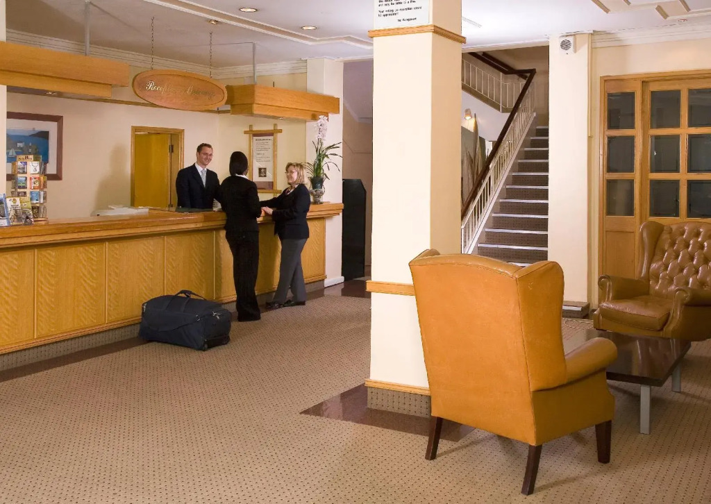 Lady Hamilton Hotel