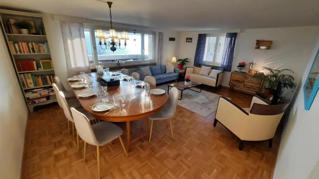 Large Apartment 8beds great for family and friends, Mountain View