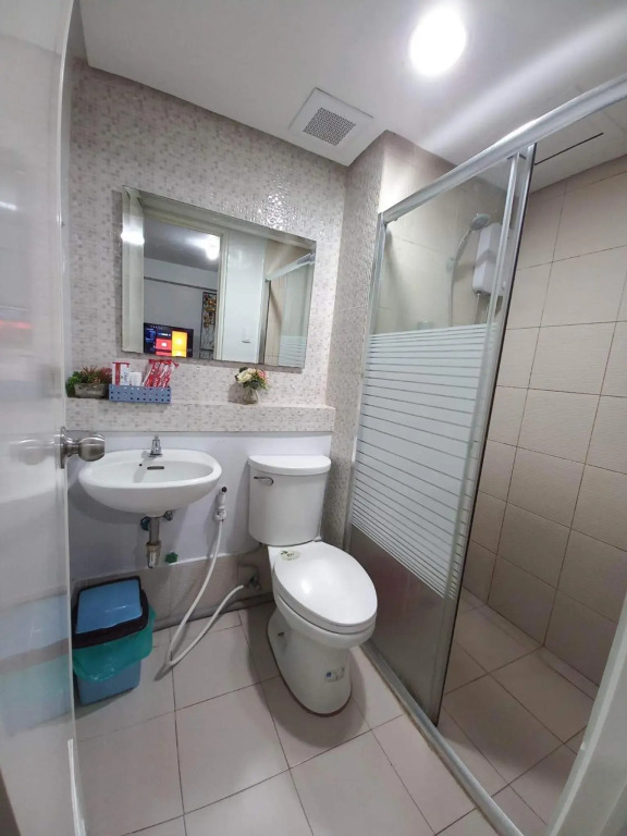 Pine Suites Tagaytay Spacious 2 Bedroom Condo With Balcony Amenities View