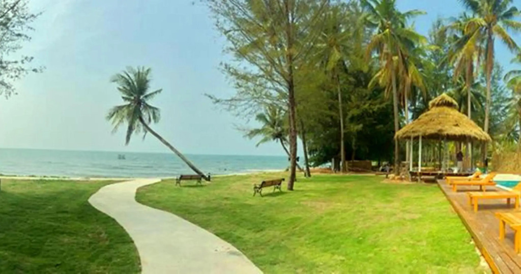 Meet The Sea Resort