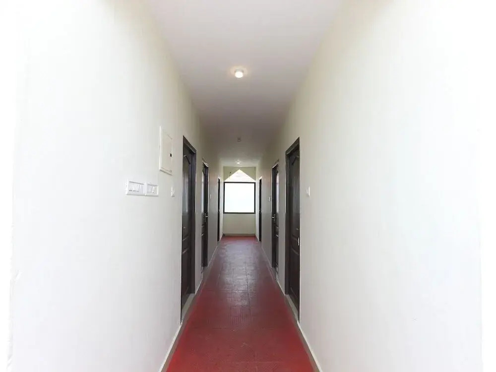 Hotel Eden Holiday Inn