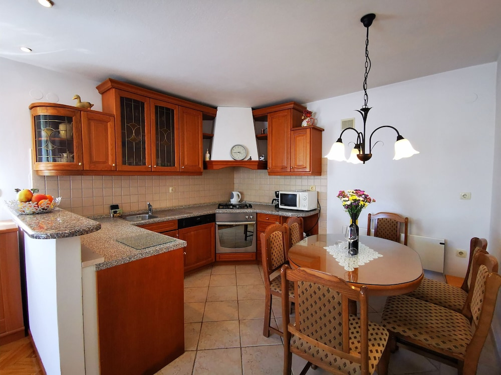 Apartment Lidija