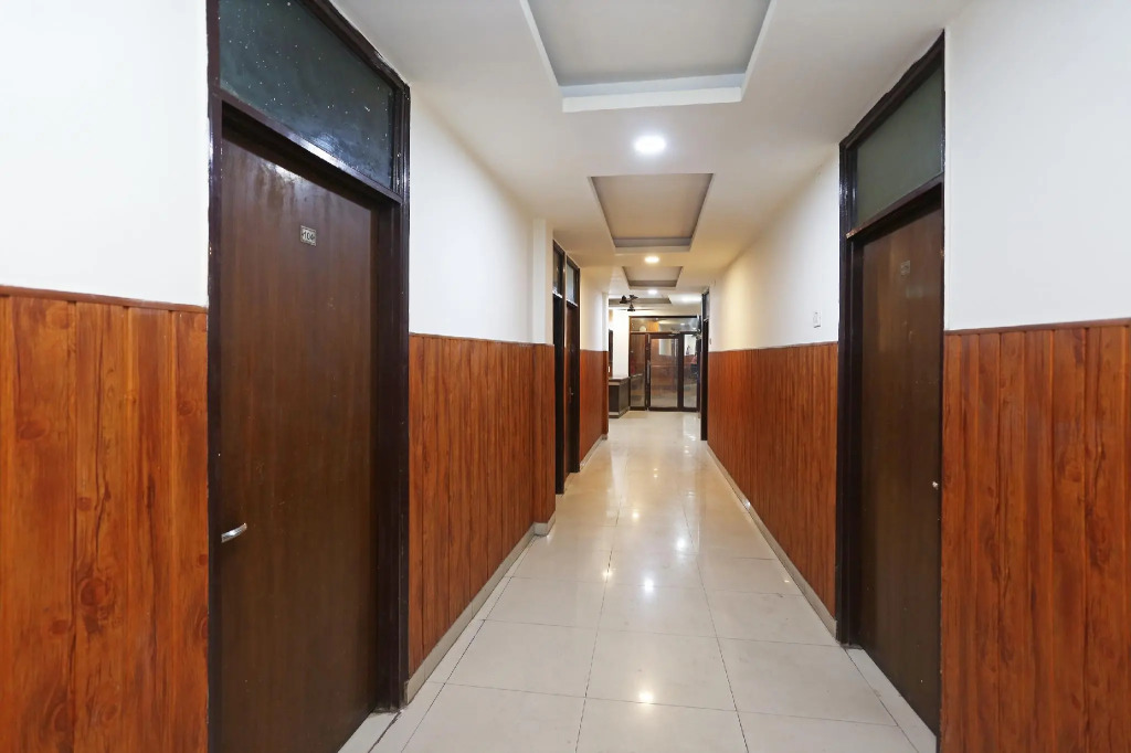 OYO 37262 Akash Guest House