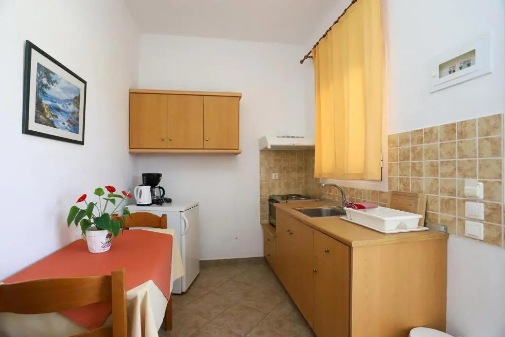Aleka Apartment 5