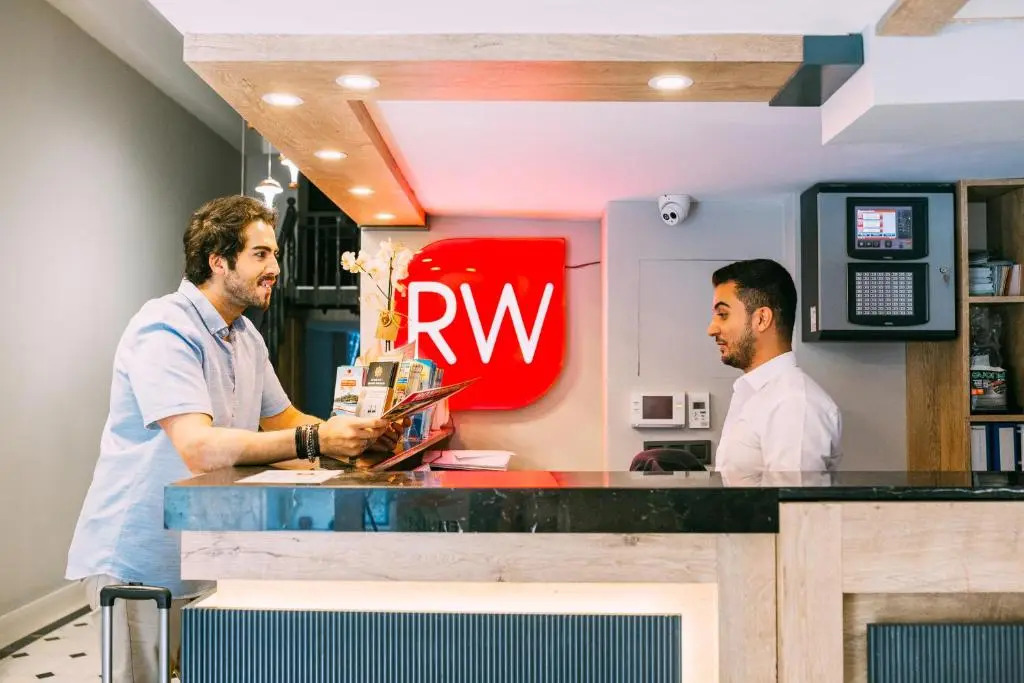 RW BOUTIQUE HOTEL
