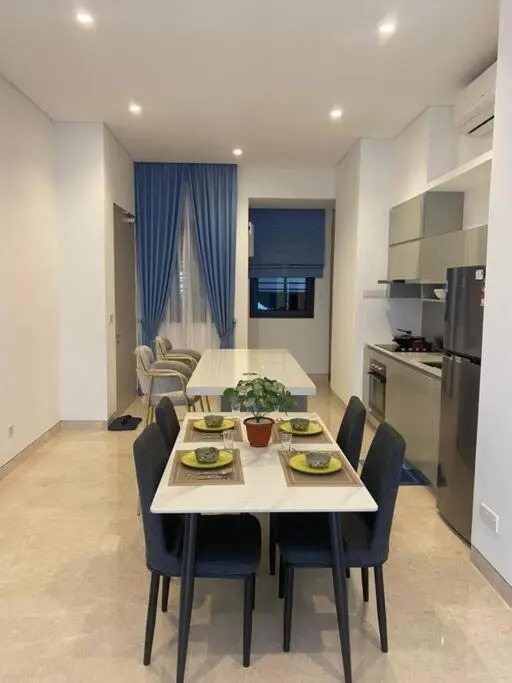 Infinity pool, NEW 2 bedroom, near BBCC LALAPORT, PNB 118, KLCC with high speed wifi