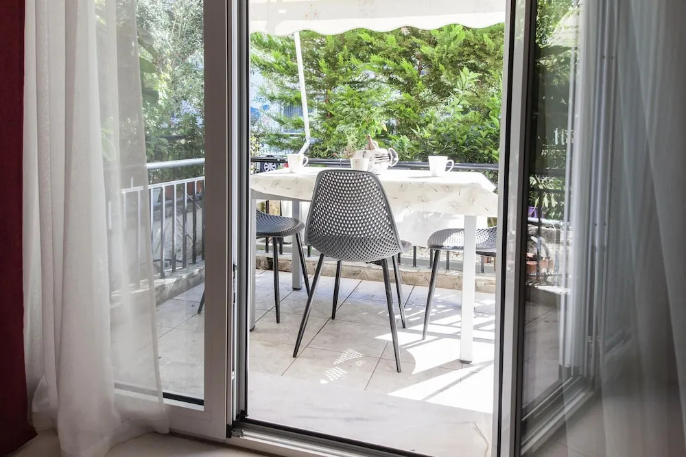 Kallithea Comfort 3 Bd Family Apt