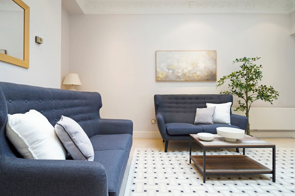 Hertford Flat 3