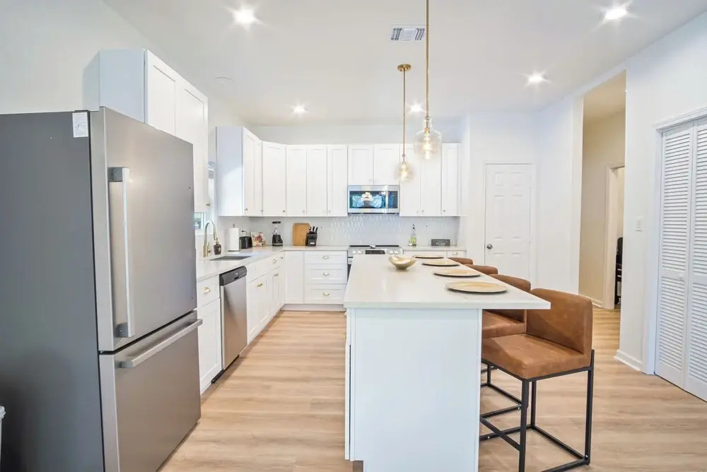 Urban Delight 4br/3ba Near City Center
