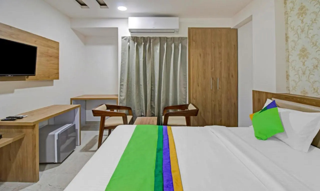 Treebo Chandraprasth Residency