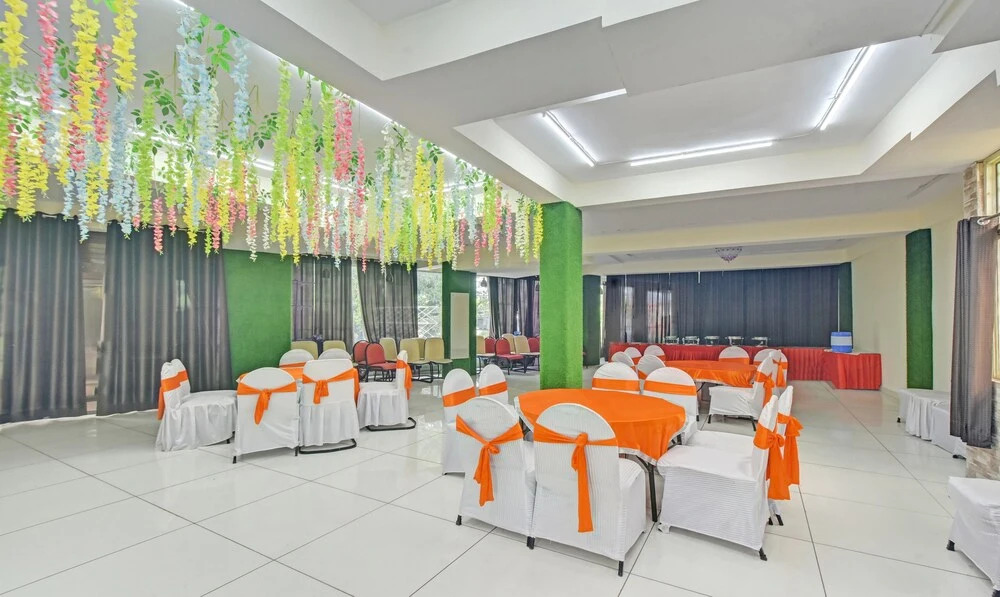 FabHotel Krishna Heights