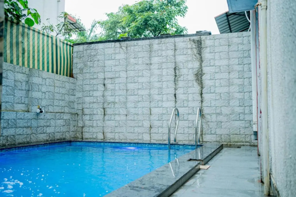 SWARAGAN HOLIDAYS VILLA 4 BHK AC LUXURY Room private pool