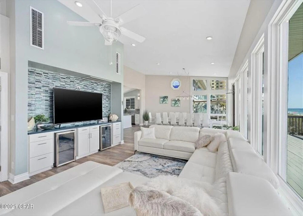 17811 Front Beach by Forehand Rentals