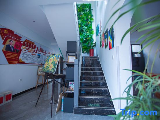 Flower House Farm Homestay(Miyun Reservoir Store)