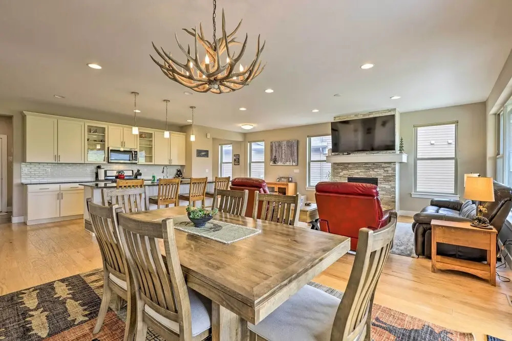 3 Mi to Granby Ranch: Home w/ Hot Tub & Mtn Views!