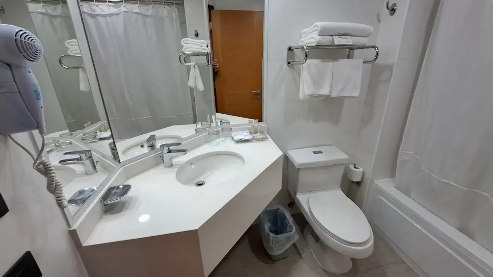 Hotel Diego de Almagro Castro