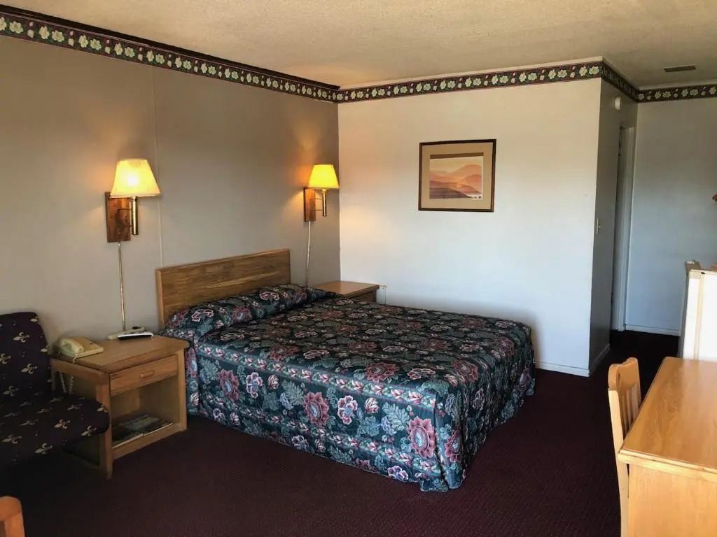 The Hastings Inn Salina