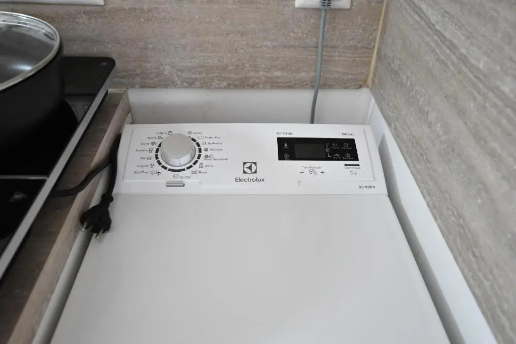 Revalia T1 Studio