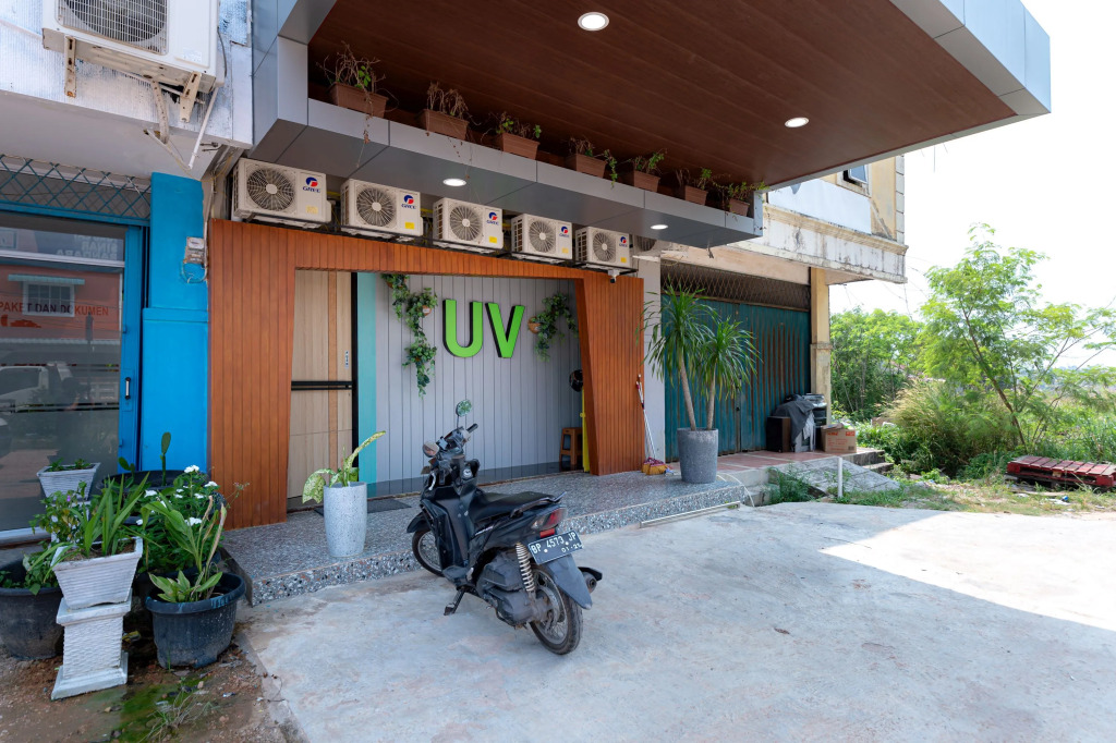 Urbanview Hotel R House Batam by RedDoorz