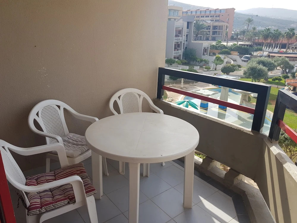 Sea view chalet