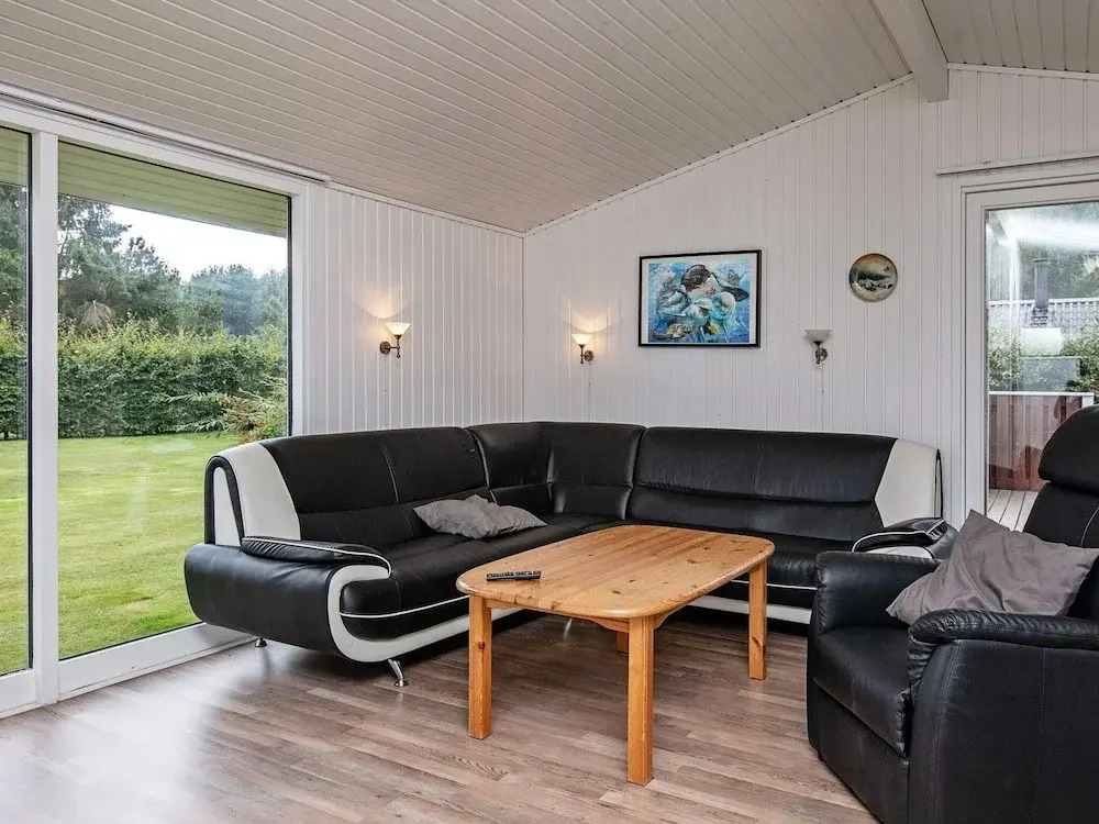 Peaceful Holiday Home in Falster near Sea