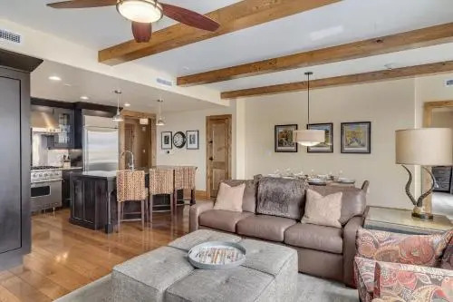 Edgemont 2600 - Luxury Ski-in Ski-out Condo