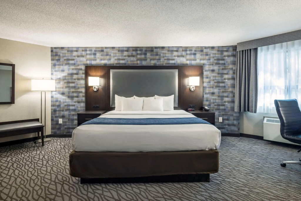 Comfort Inn Montreal Aeroport
