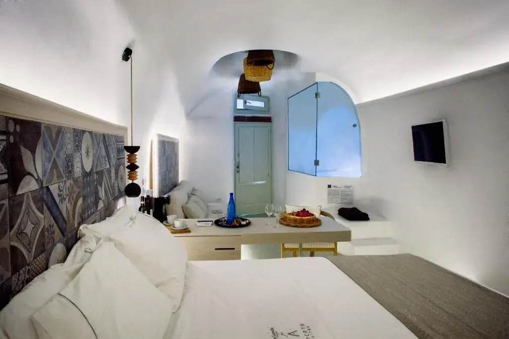 Athina Aperto Suites