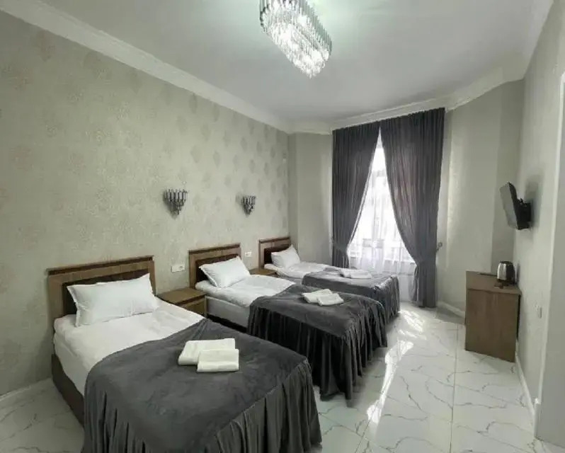 Anor Guest House (Анор)