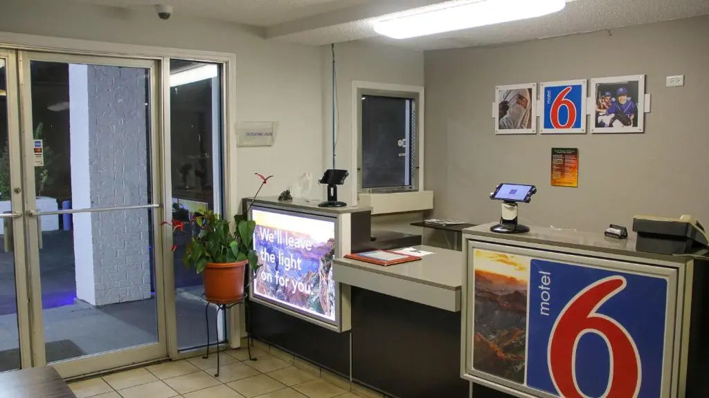Motel 6 Fayetteville