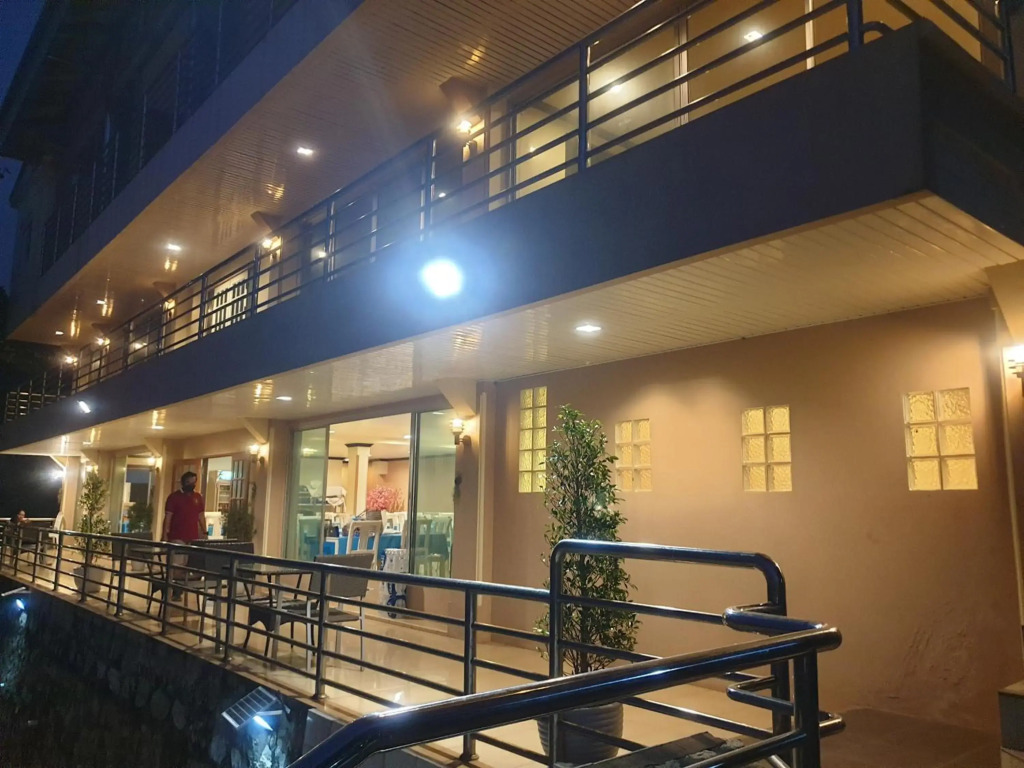 Chateau Vista Serviced apartment