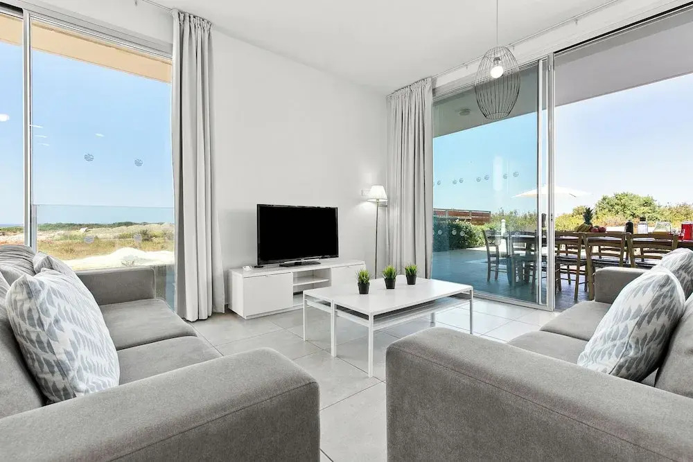 Sea Point Villas Coral Bay Luxury Private Pool villas walk to Beach 3 - 5 BDR in 1 resort