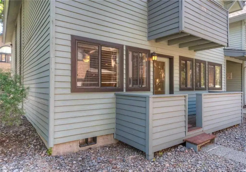 Powder Village Condominium E5